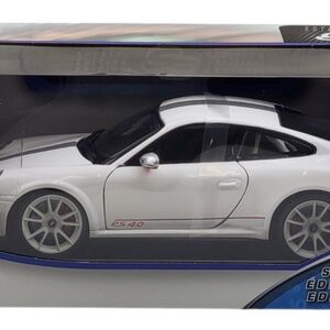 Porsche 911 GT3 RS 4.0 White 1:18 Maisto Diecast Car Model Special Edition